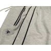 Kép 3/3 - 3XL,4XL,5XL,6XL,7XL,8XL- Nagyméretű férfi pamut melegítőnadrág szürke színben, cipzáras zsebekkel.Prémium minőségű rugalmas pamutból.Rendeljen online kényelemesen vagy jöjjön el üzletünkbe személyesen!2