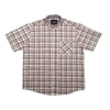 Kép 1/3 - Nagy 2XL,3XL,4XL,5XL,6XL méretű férfi bordó kockás rövid ujjú lenvászon ing mellkas zsebbel. Prémium minőségű pamut anyagból.Rendeljen online kényelmesen vagy jöjjön el személyesen üzletünkbe!