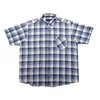 Kép 1/3 - Nagy 2XL,3XL,4XL,5XL,6XL méretű férfi kék kockás rövid ujjú lenvászon ing mellkas zsebbel. Prémium minőségű pamut anyagból.Rendeljen online kényelmesen vagy jöjjön el személyesen üzletünkbe!