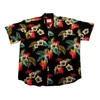 Kép 3/4 - Nyári vékony extra nagyméretű férfi rövid ujjú viszkóz ing 7XL, 8XL, 9XL méretekben. Fekete alapon színes virág mintás, hawaii stílusú.Prémium minőségű 100% viszkózból.Rendeljen online kényelmesen vagy jöjjön el személyesen üzletünkbe!3