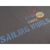 Kép 2/3 - 7XL,8XL,9XL,10XL méretű A.Sailing szürke extra nagyméretű férfi rövid ujjú póló nyomott felirattal, 100% prémium pamutból. Rendeljen kényelemesen, gyors szállítással!2