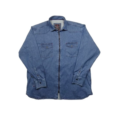 Nagy 2XL-6XL méretű B.King kék zsebes,cipzáras férfi hosszú ujjú farmering, prémium minőségű 100% pamutból.Rendeljen online gyors szállítással vagy jöjjön el hozzánk személyesen üzletünkbe!