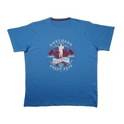 Nagy 2XL-6XL méretű A.Legend kék színű,férfi rövid ujjú póló divatos felirattal. Prémium minőségű 100% pamutból. Rendeljen online vagy jöjjön el hozzánk személyesen üzletünkbe!1