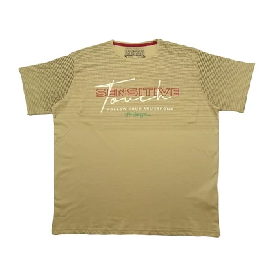 2XL, 3XL, 4XL, 5XL, 6XL méretű férfi rövid ujjú póló bézs színben, divatos mintával és felirattal. 100% prémium pamutból a kényelmes hétköznapokra. Rendeljen online, pár kattintással vagy jöjjön el hozzánk személyesen!1