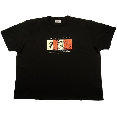 Extra nagy 7XL,8XL,9XL méretű férfi rövid ujjú póló fekete színben, divatos vitorlás mintával. Prémium minőségű 100% pamutból a kényelmes hétköznapokra. Rendeljen online, pár kattintással vagy jöjjön el hozzánk személyesen!1