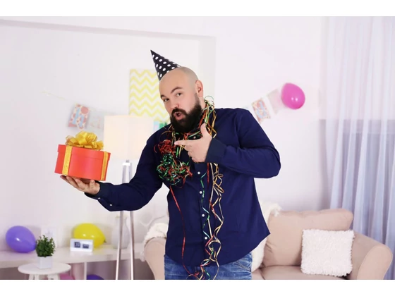 Pocakos férfiaknak ajándék ötletek - Ruha ajándékozás