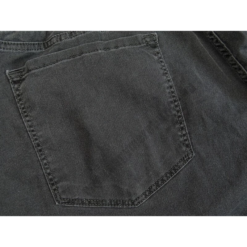 Nagy 2XL-7XL méretű P.Grafit gumis derekú és aljú oldalzsebes férfi jogger farmernadrág. Prémium minőségű rugalmas pamut anyagból!Rendeljen online vagy jöjjön el üzletünkbe, próbálja fel személyesen!2
