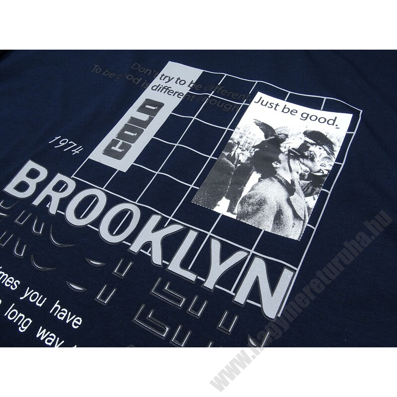 Prémium minőségű PP.Sötétkék Brooklyn férfi nagyméretű hosszú ujjú póló.Öltözzön stílusosan extra méretekkel is!Próbálja fel üzletünkben vagy rendeljen online!2