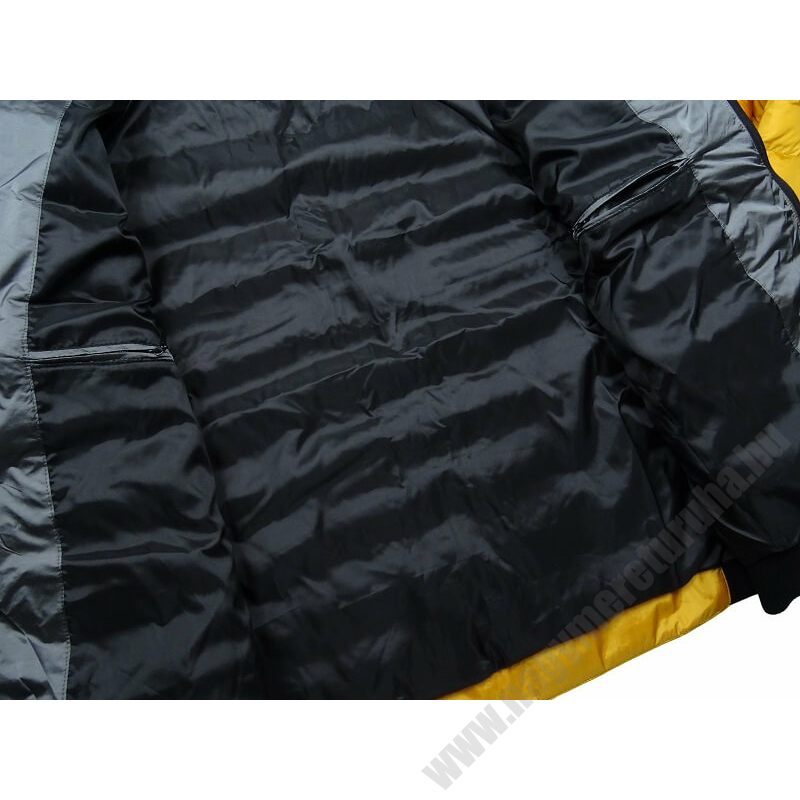 Prémium minőségű Sárga Tricolor pufi extra nagyméretű férfi télikabát mely nem hiányozhat a téli hidegben.Tekintse meg online vagy személyesen üzletünkben.4
