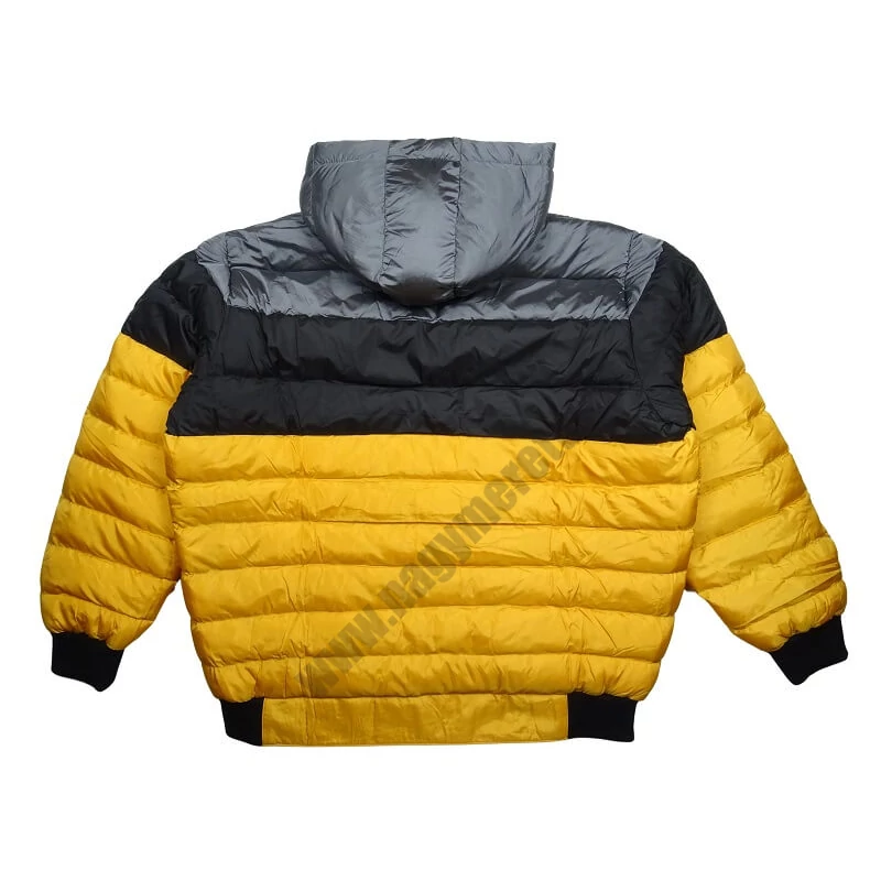 Prémium minőségű Sárga Tricolor pufi extra nagyméretű férfi télikabát mely nem hiányozhat a téli hidegben.Tekintse meg online vagy személyesen üzletünkben.6