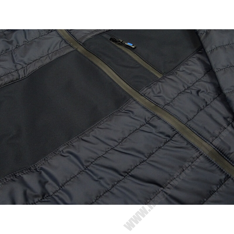 Férfi nagy 3XL-6XL méretű, steppelt bélelt softshell kabát levehető kapucnival, sötétkék színben. Tekintse meg online vagy jöjjön el hozzánk személyesen üzletünkbe.3