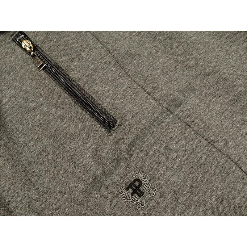 3XL,4XL,5XL,6XL,7XL,8XL- Nagyméretű férfi pamut melegítőnadrág sötétszürke színben, fekete oldalsó berakással, cipzáras zsebekkel.Prémium minőségű rugalmas pamutból.Rendeljen online kényelemesen vagy jöjjön el üzletünkbe személyesen!2