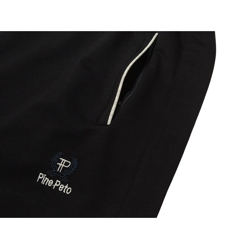 3XL,4XL,5XL,6XL,7XL,8XL- Nagyméretű férfi pamut melegítőnadrág fekete színben, cipzáras zsebekkel.Prémium minőségű rugalmas pamutból.Rendeljen online kényelemesen vagy jöjjön el üzletünkbe személyesen!2