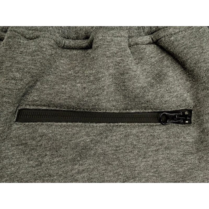 Nagy 2XL,3XL,4XL,5XL,6XL méretű A.Active szürke férfi passzés melegítőnadrág cipzáras zsebekkel.Prémium minőségű, vastag 100% pamutból. Rendeljen online kényelemesen pár kattintással, gyors 1-2 munkanapos szállítással.3