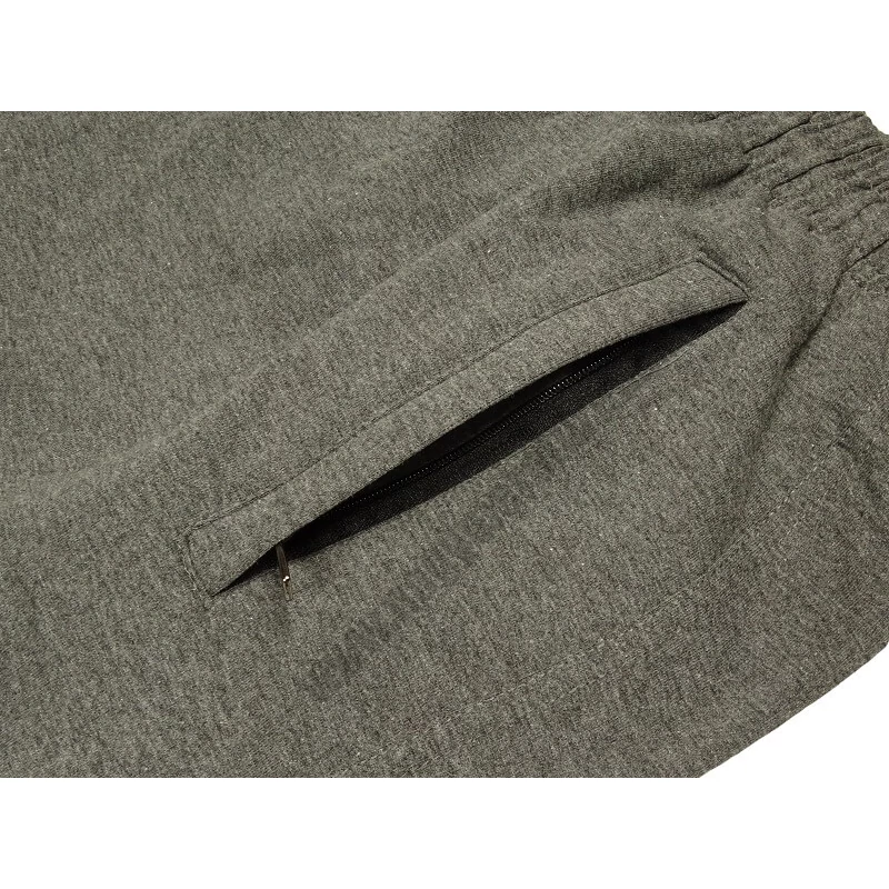 7XL,8XL,9XL,10XL Extra nagyméretű férfi melegítőnadrág szürke színben.Prémium minőségű rugalmas pamutból. Rendeljen online kényelemesen pár kattintással, gyors 1-2 munkanapos szállítással.2