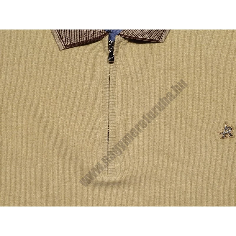 a-ferfi-nagymeretu-bezs-feligcipzaras-galleros-pulover3