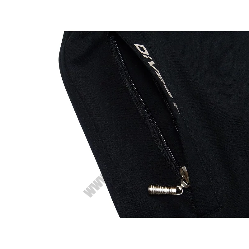 Kiváló minőségű D.Fekete pamut nagyméretű rövidnadrág sportos férfiaknak.Extra 3XL-8XL méretekben rendelhető online vagy személyesen üzletünkben.2
