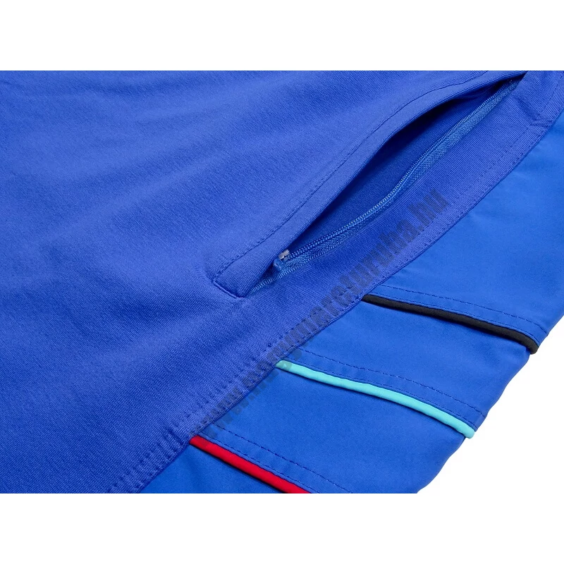 XL-7XL nagy méretű férfi pamut rövidnadrág cipzáras zsebekkel királykék színben. Prémium minőségű, pamutban gazdag rugalmas anyagból!Rendeljen online, gyors 1-2 napos szállítással vagy jöjjön el hozzánk és próbálja fel személyesen!