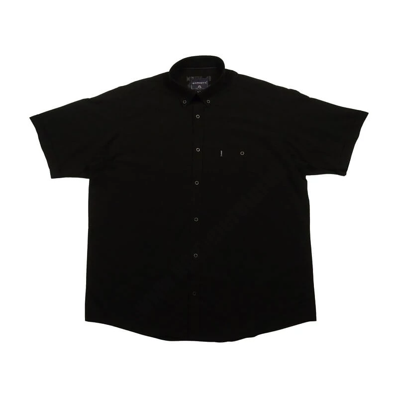 Fekete nagyméretű férfi rövid ujjú lenvászon ing mellkas zsebbel. 2XL, 3XL, 4XL, 5XL, 6XL méretekben kapható prémium minőségű pamut anyagból.Rendeljen online kényelmesen vagy jöjjön el személyesen üzletünkbe!