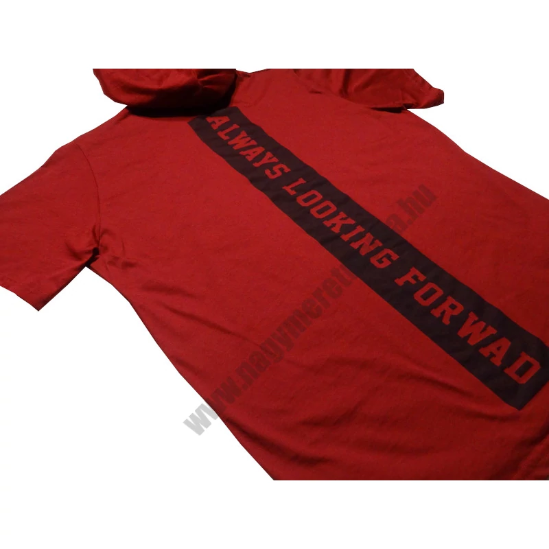 piros-kapucnis-rovid-ujju-polo-nagymeret4