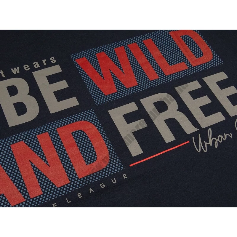2XL nagyméretű A.Wild sötétkék férfi rövid ujjú póló nyomott felirattal, 100% prémium pamutból. Rendeljen kényelemesen, gyors szállítással!2