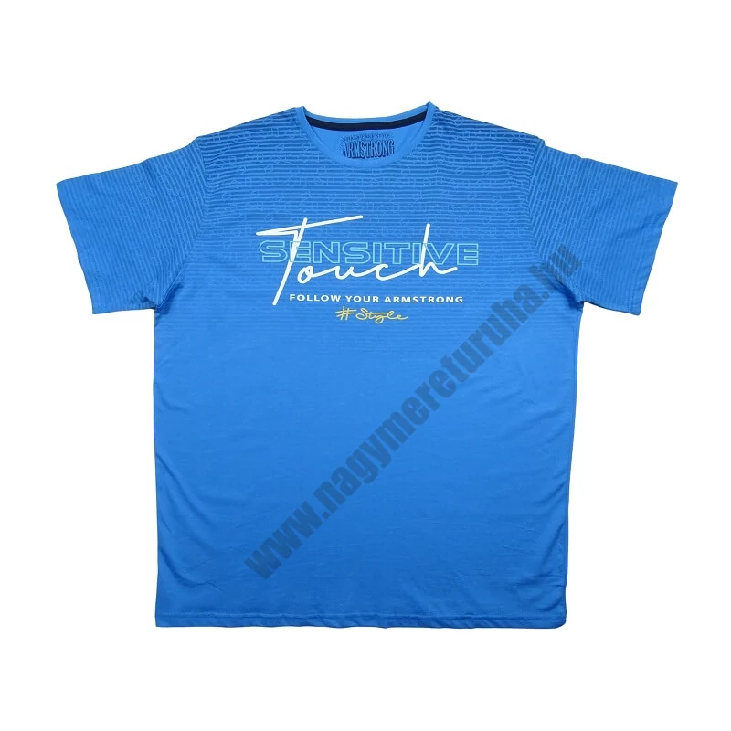 2XL, 3XL, 4XL, 5XL, 6XL méretű férfi rövid ujjú póló világoskék színben, divatos mintával és felirattal. 100% prémium pamutból a kényelmes hétköznapokra. Rendeljen online, pár kattintással vagy jöjjön el hozzánk személyesen!1
